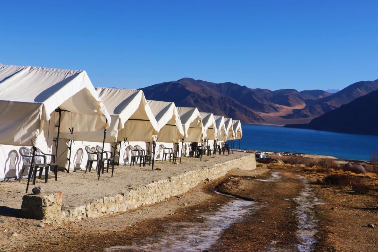 Camp Redstart Hotel Leh Buitenkant foto