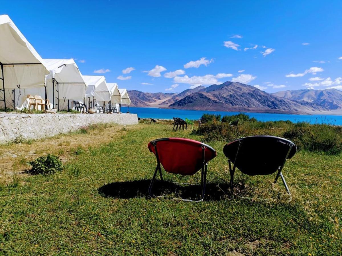 Camp Redstart Hotel Leh Buitenkant foto