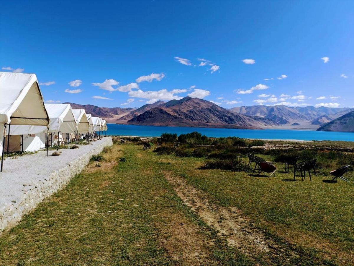Camp Redstart Hotel Leh Buitenkant foto